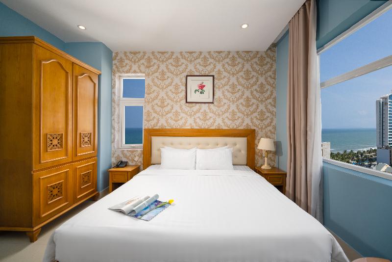 Royal Ocean Hotel image