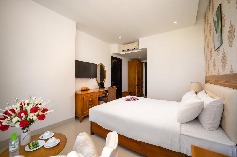 Royal Ocean Hotel image