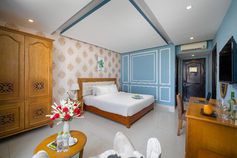 Royal Ocean Hotel image