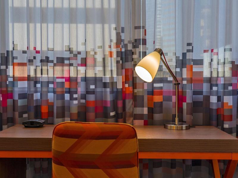 Aloft Houston Downtown image