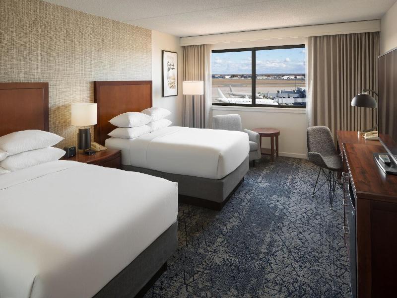 Sheraton Hartford Hotel at Bradley Airport image