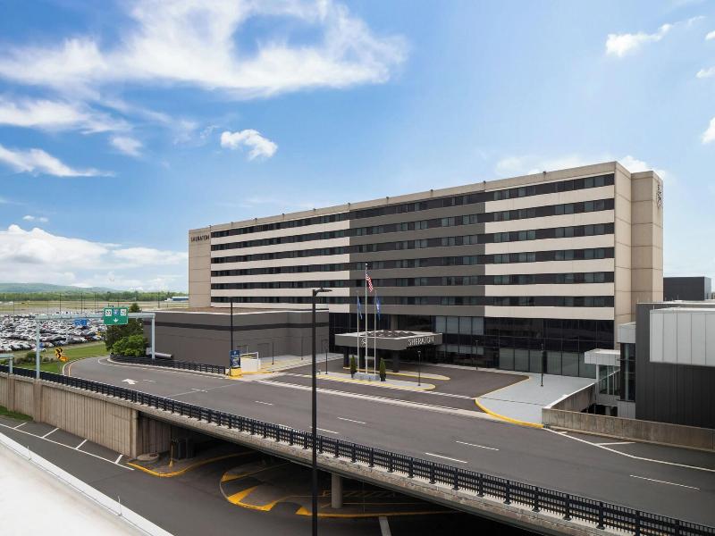 Sheraton Hartford Hotel at Bradley Airport image