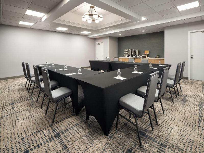Sheraton Hartford Hotel at Bradley Airport image