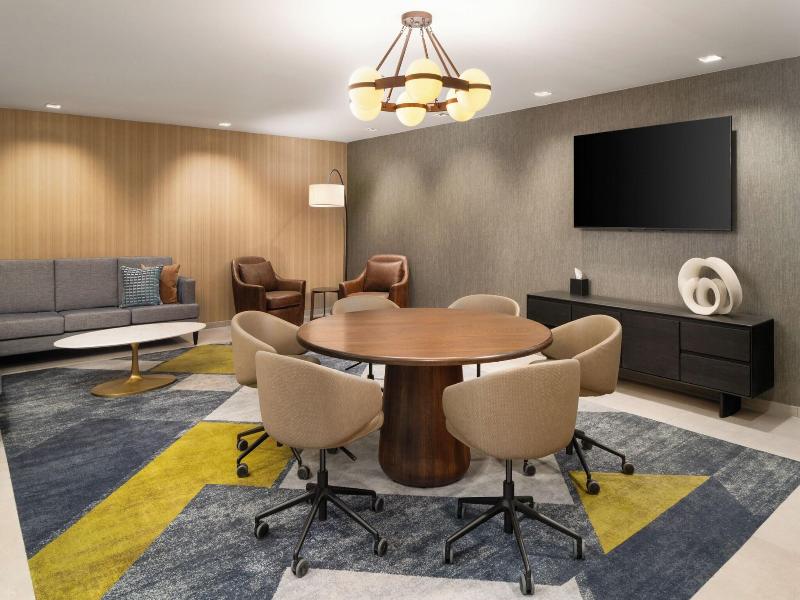 Sheraton Hartford Hotel at Bradley Airport image
