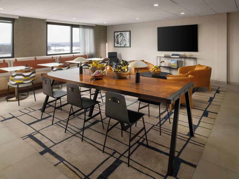 Sheraton Hartford Hotel at Bradley Airport image
