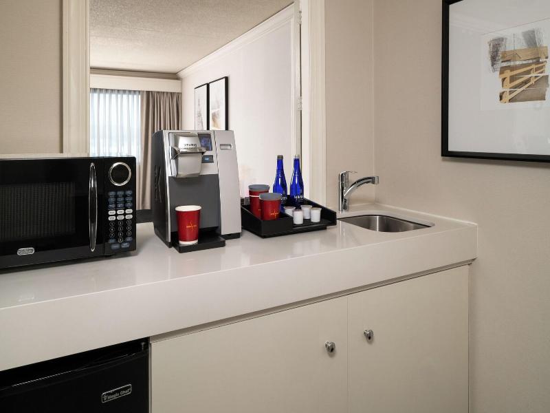 Sheraton Hartford Hotel at Bradley Airport image