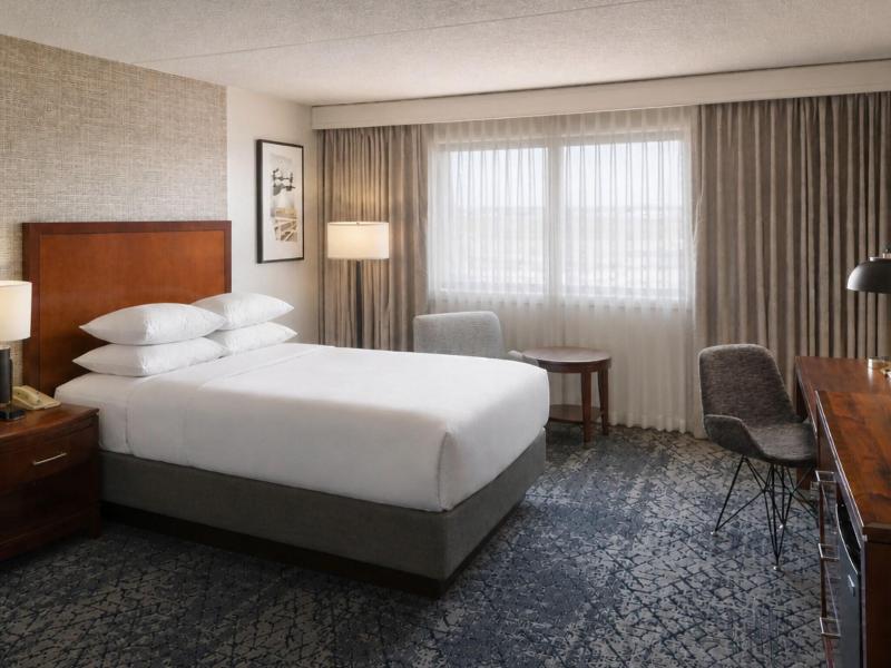 Sheraton Hartford Hotel at Bradley Airport image