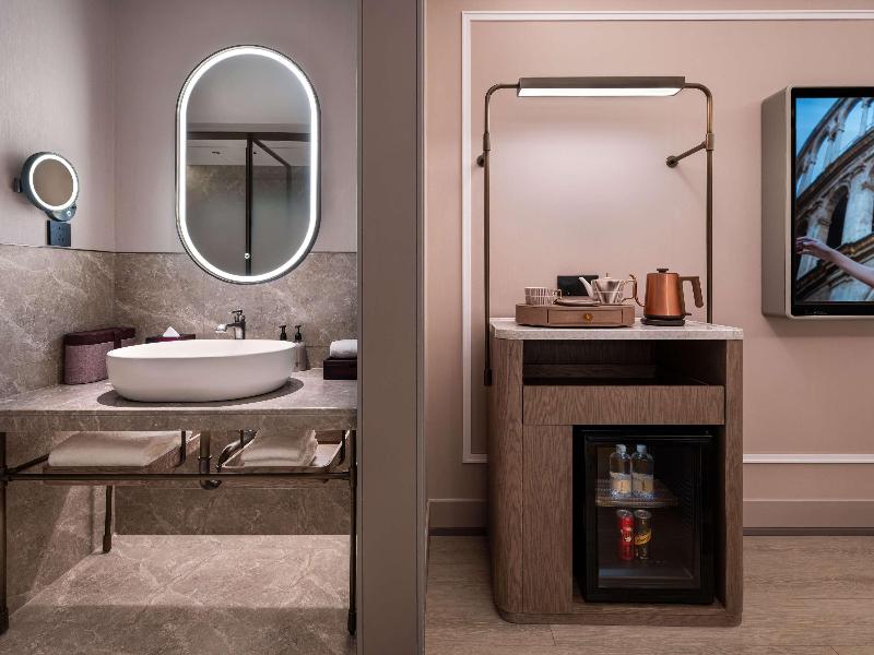 Mercure Beijing Lize Road image