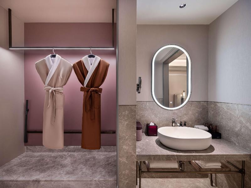 Mercure Beijing Lize Road image