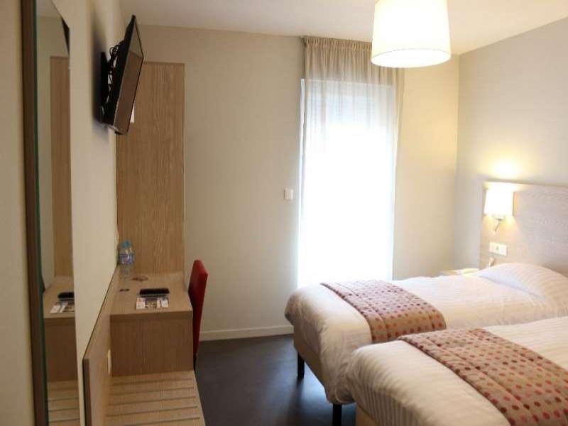 Brit Hotel Brive image