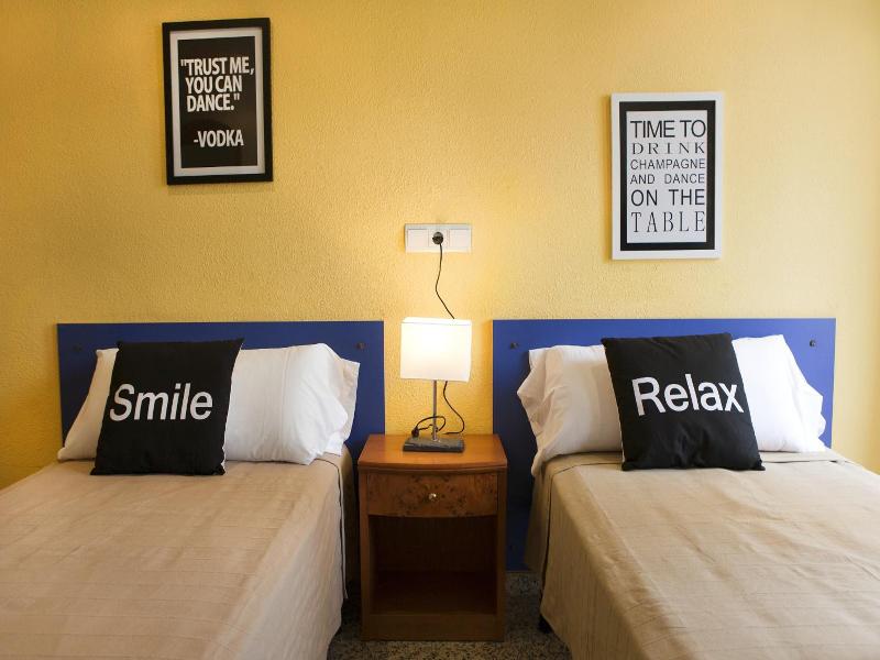 The Hostal Tierramar image