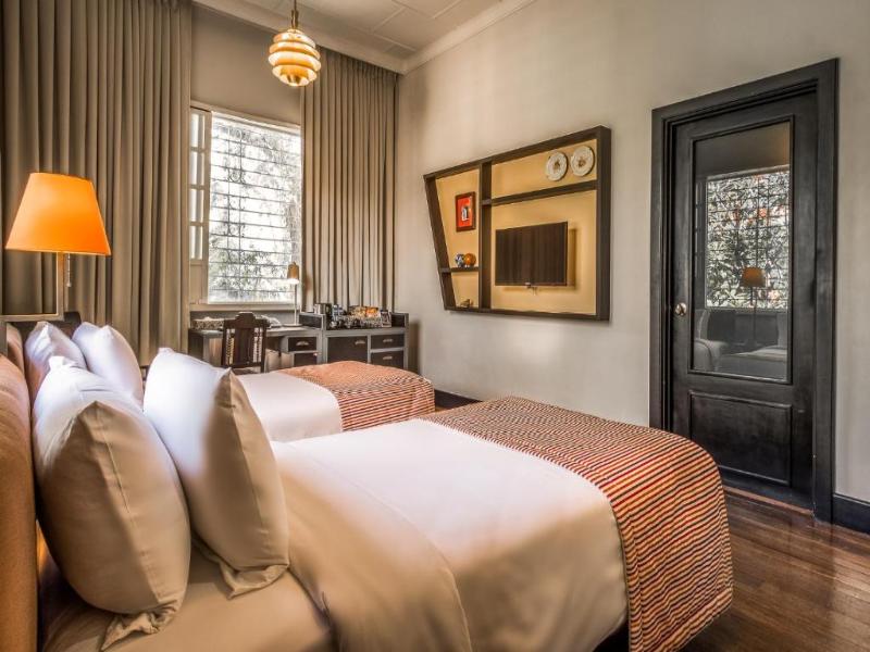The Henry Hotel Manila image