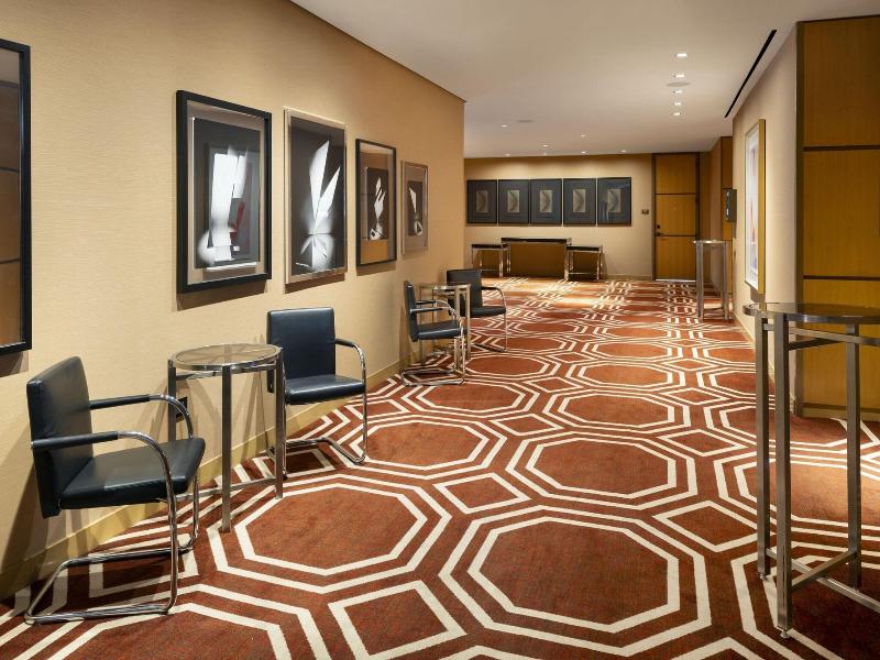  Residence Inn Chicago Downtown Magnificent Mile image