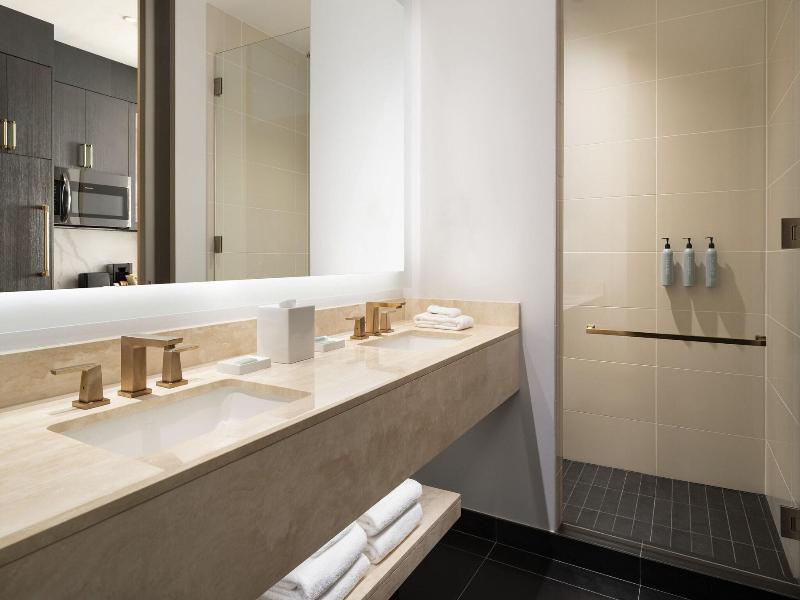  Residence Inn Chicago Downtown Magnificent Mile image