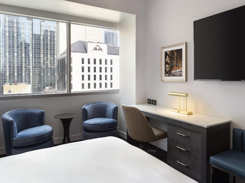  Residence Inn Chicago Downtown Magnificent Mile image