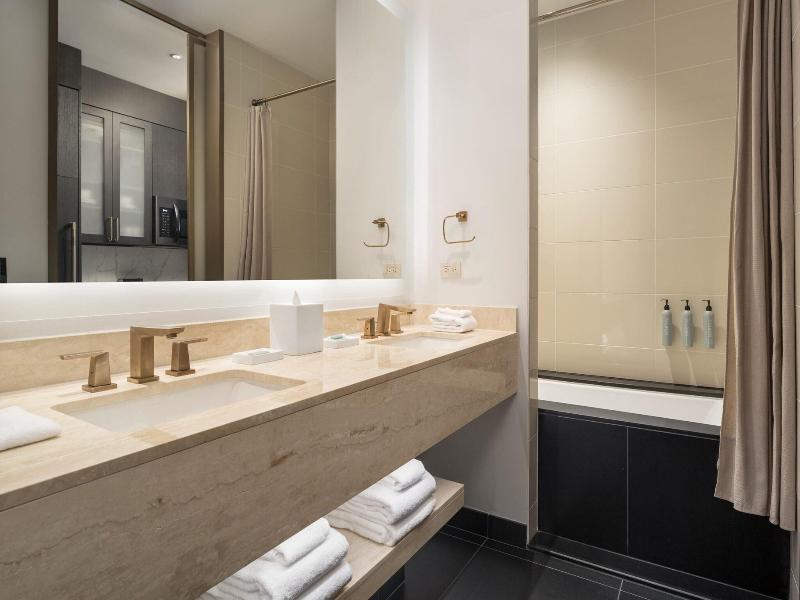  Residence Inn Chicago Downtown Magnificent Mile image