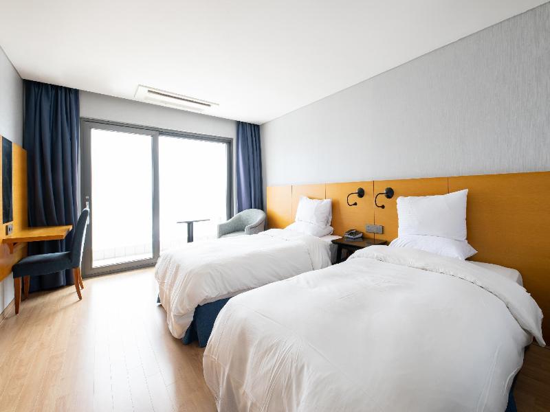 Asia Lakeside Hotel image