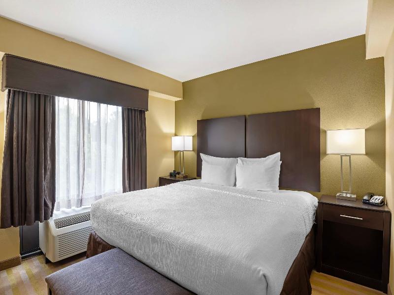 Best Western Plus Thornburg Inn & Suites image