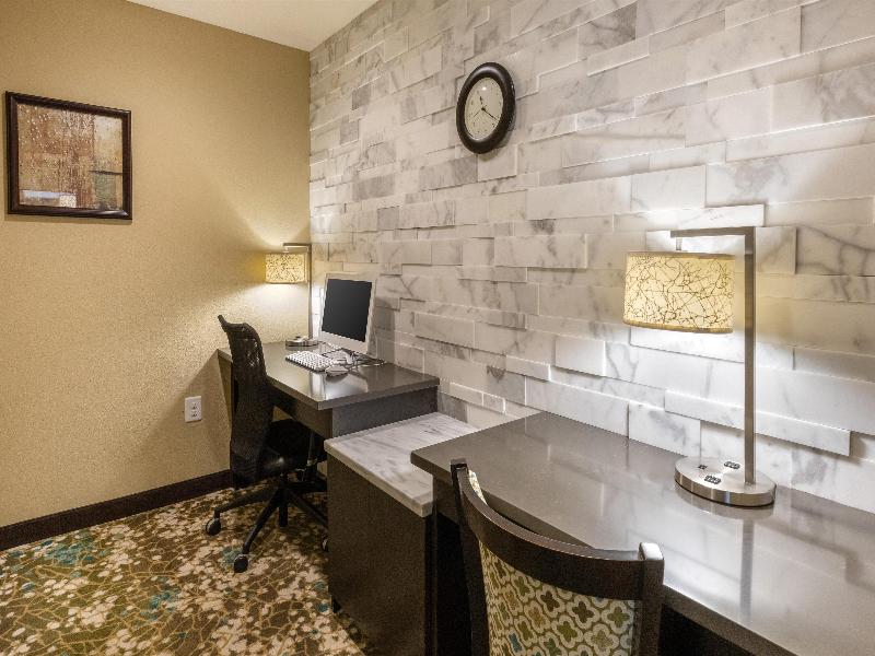 Best Western Long Beach Inn image