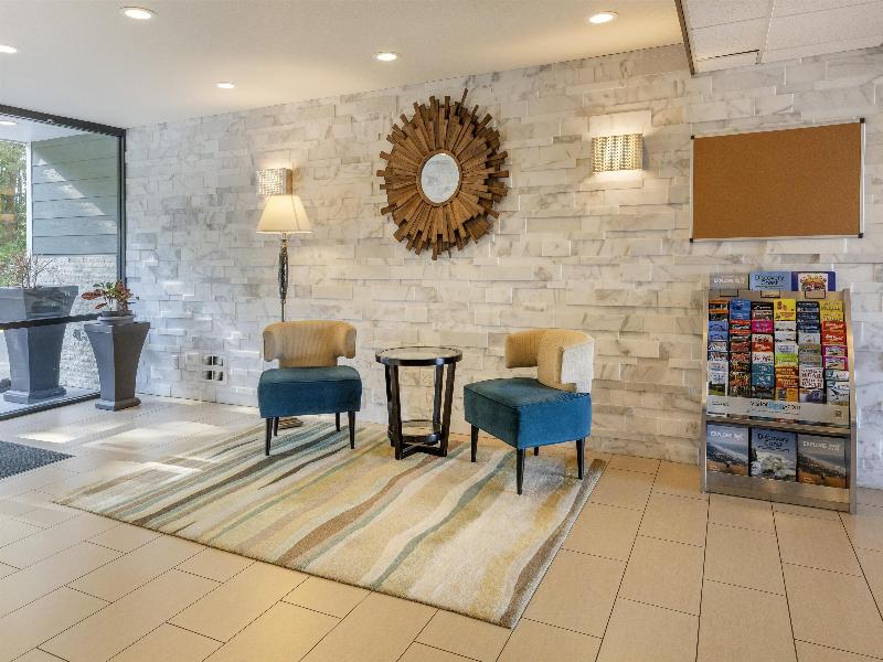 Best Western Long Beach Inn image