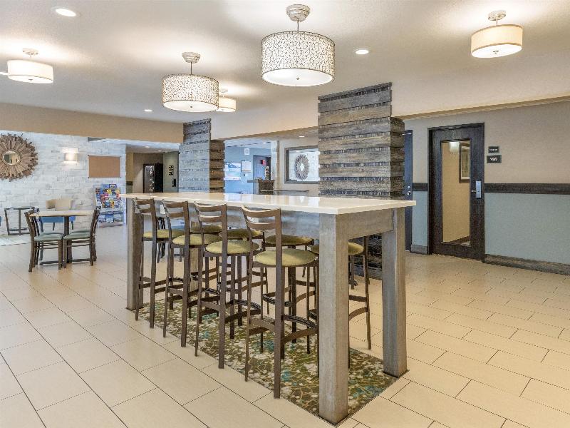Best Western Long Beach Inn image
