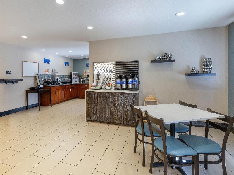 Best Western Long Beach Inn image
