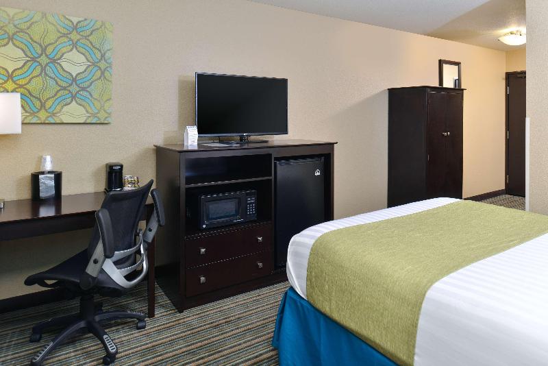 Best Western Long Beach Inn image