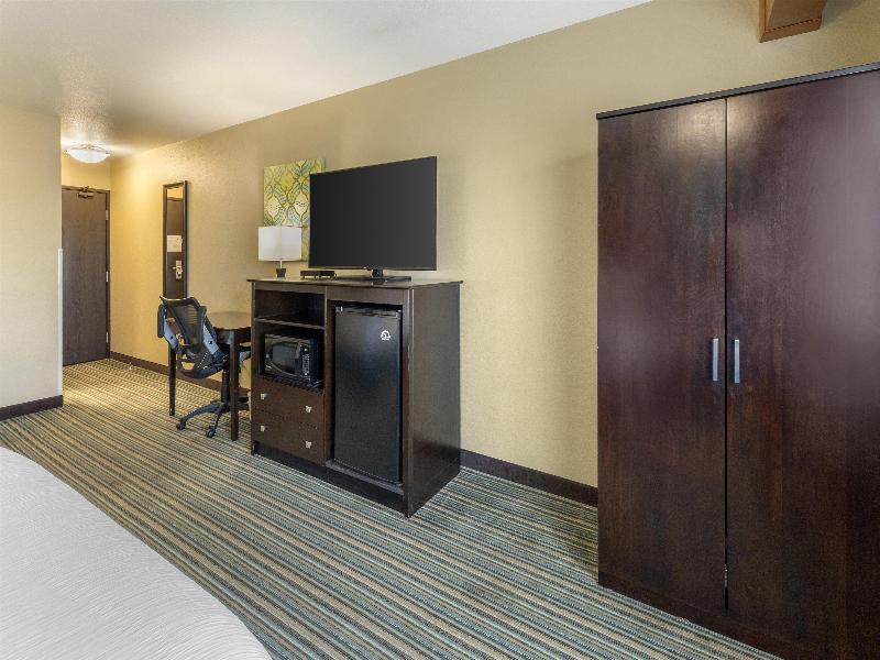 Best Western Long Beach Inn image