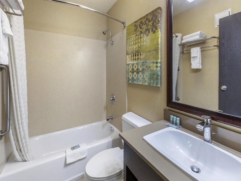 Best Western Long Beach Inn image