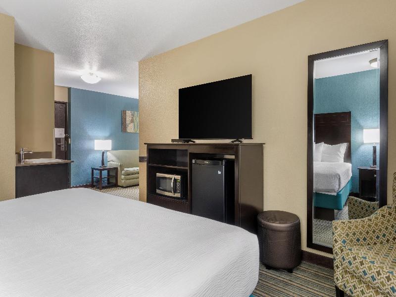 Best Western Long Beach Inn image