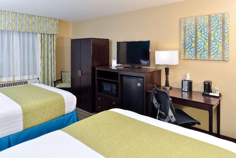 Best Western Long Beach Inn image