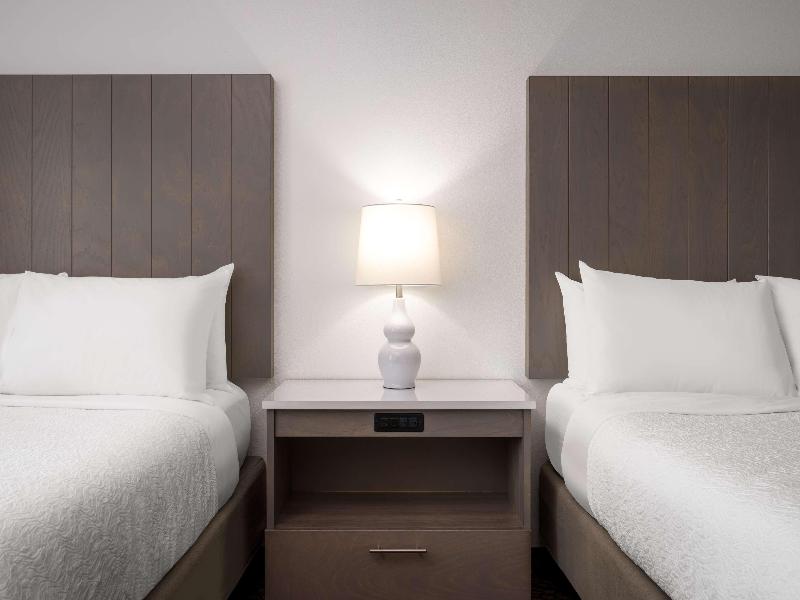 Best Western Premier The Tides image