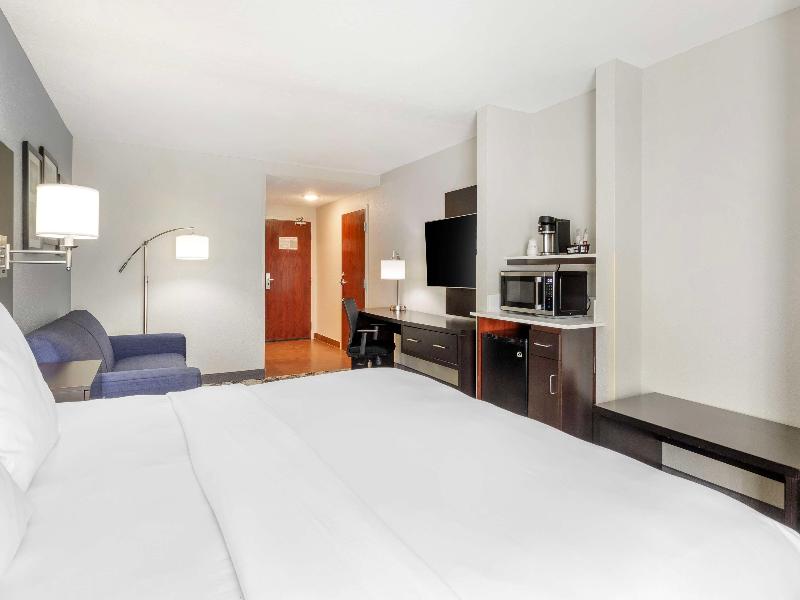 Best Western Plus Fairburn-Atlanta Southwest image