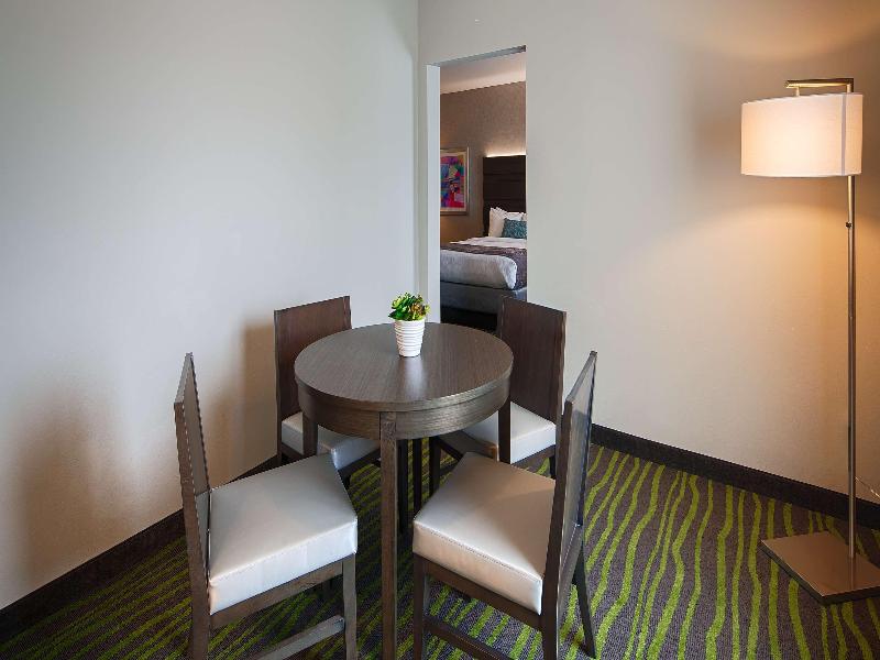 Best Western Plus Prien Lake-Lake Charles image