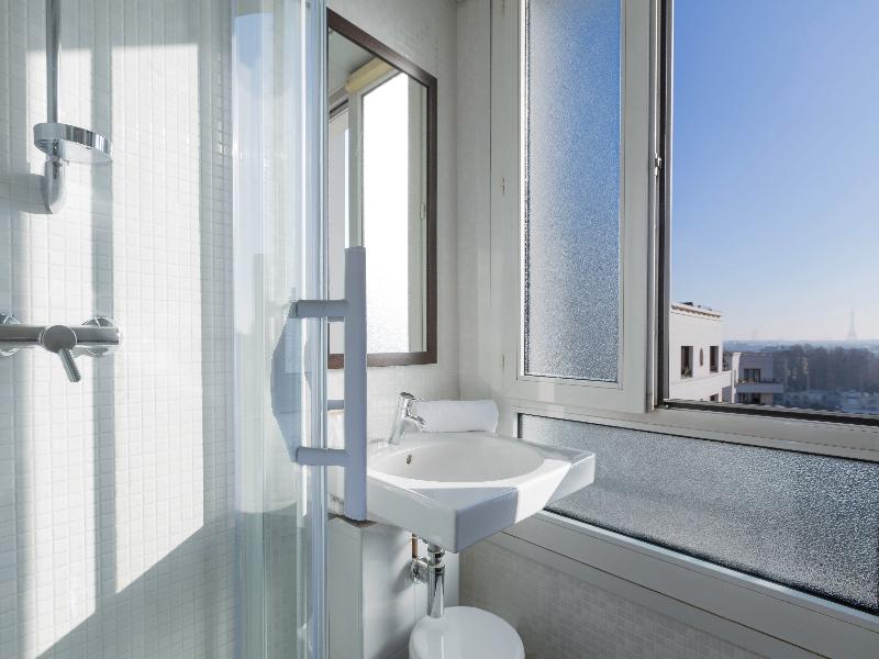 Best Western Hotel Rives de Paris La Defense image