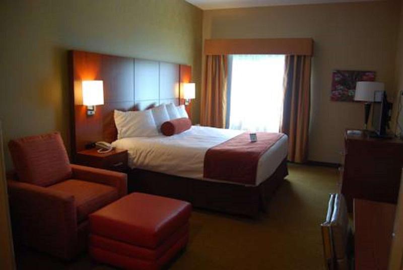 Hotel BEST WESTERN PLUS Finger Lakes Inn & Suites