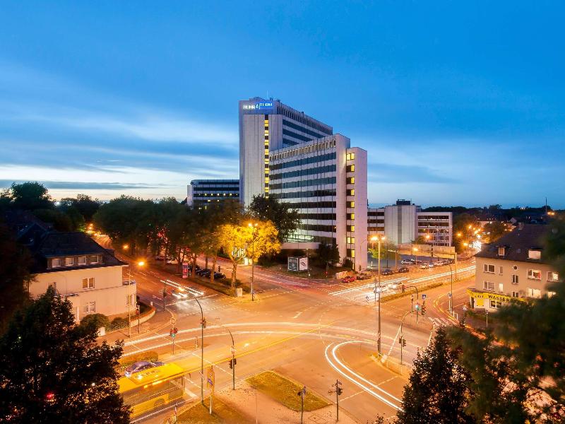 Webers Hotel im Ruhrturm Essen by Accor image