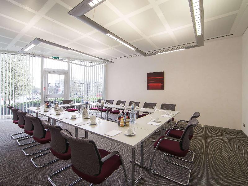 Webers Hotel im Ruhrturm Essen by Accor image