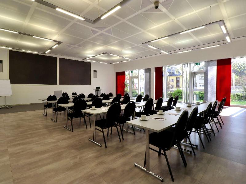 Webers Hotel im Ruhrturm Essen by Accor image