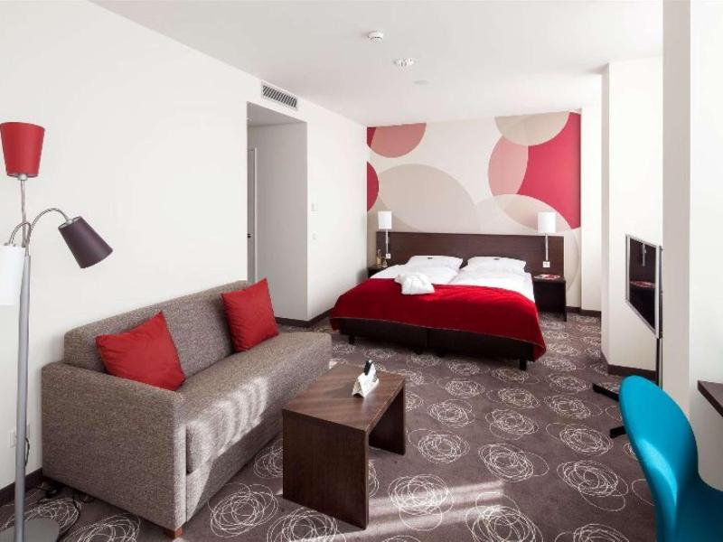 Webers Hotel im Ruhrturm Essen by Accor image