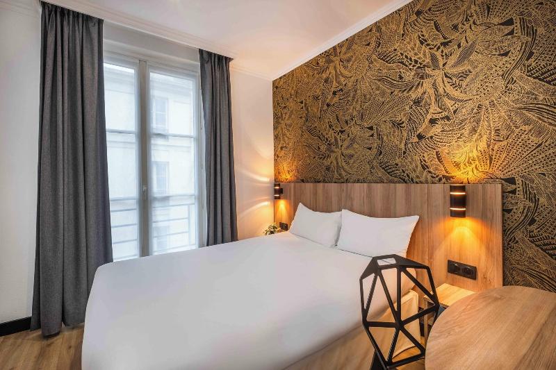 Hotel Daval image