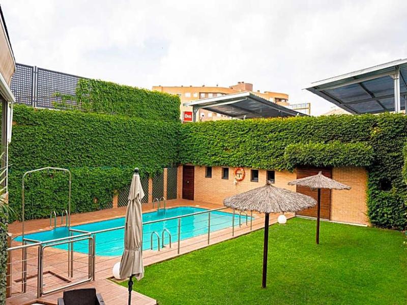 Reston Valdemoro image