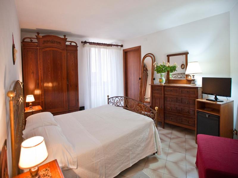 Moderno Hotel image