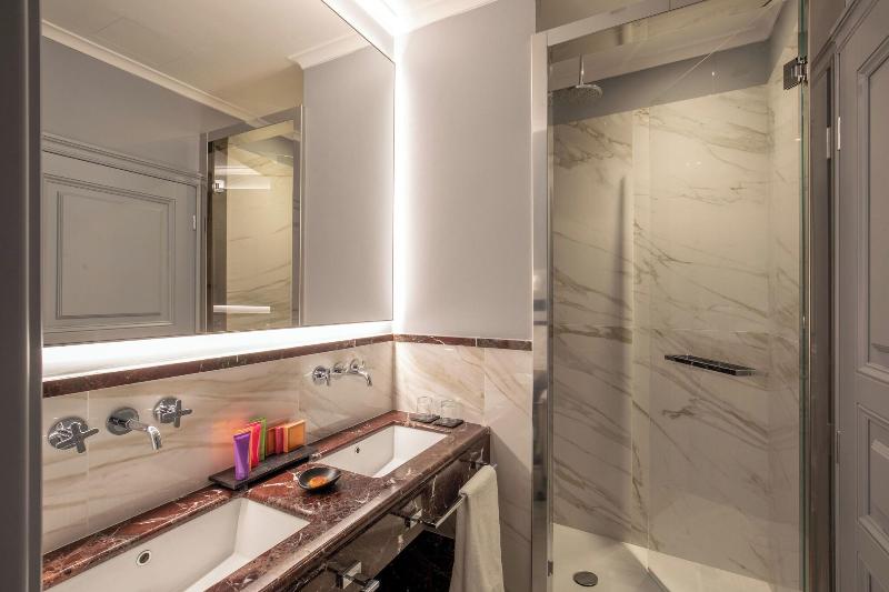 Inn At The Spanish Steps image