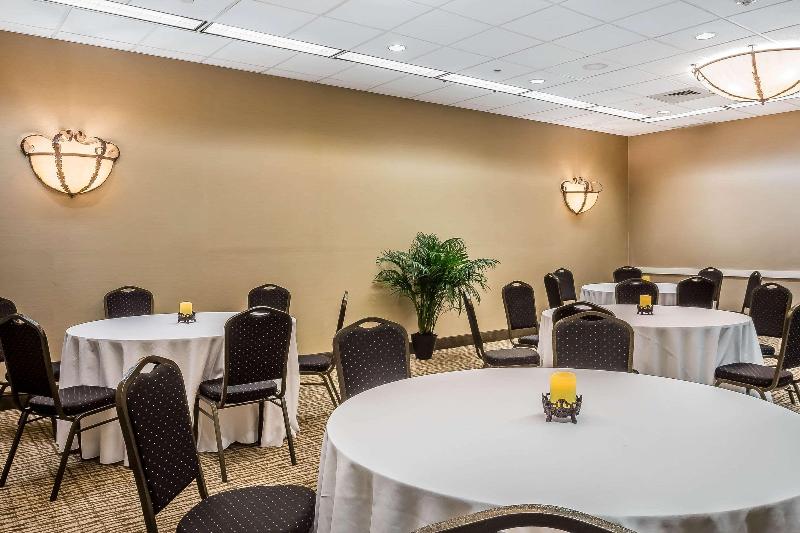 Comfort Suites Norwich image