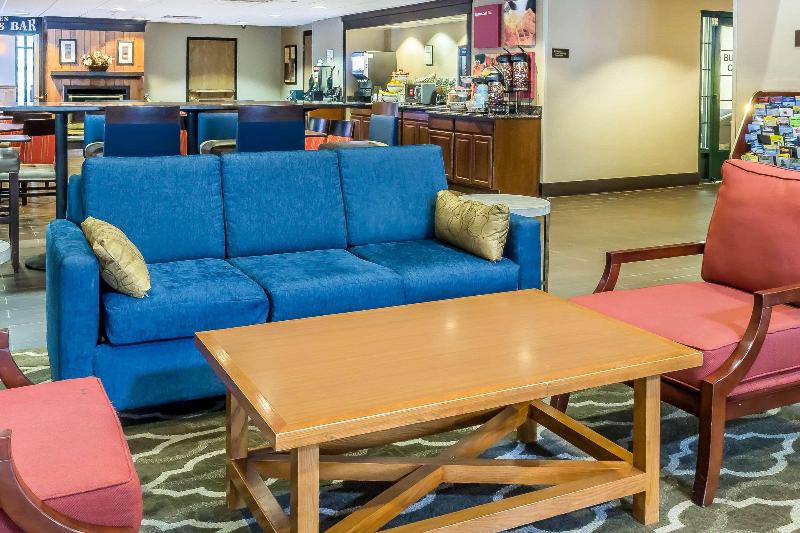 Comfort Suites Norwich image