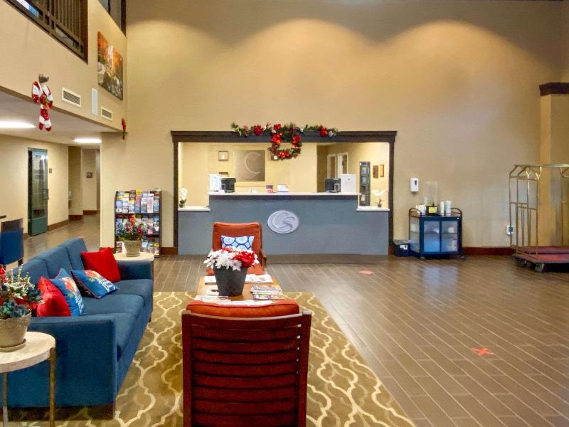 Comfort Suites Norwich image