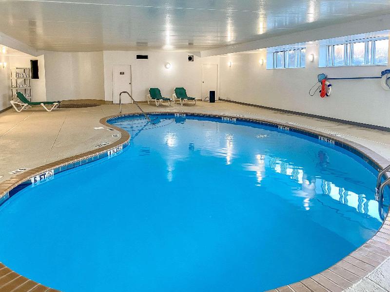 Comfort Suites Norwich image
