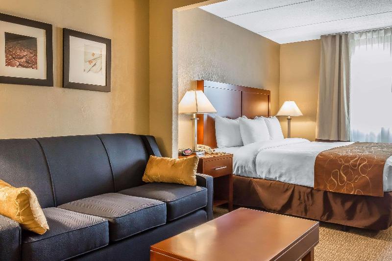 Comfort Suites Norwich image