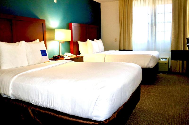 Comfort Suites Norwich image